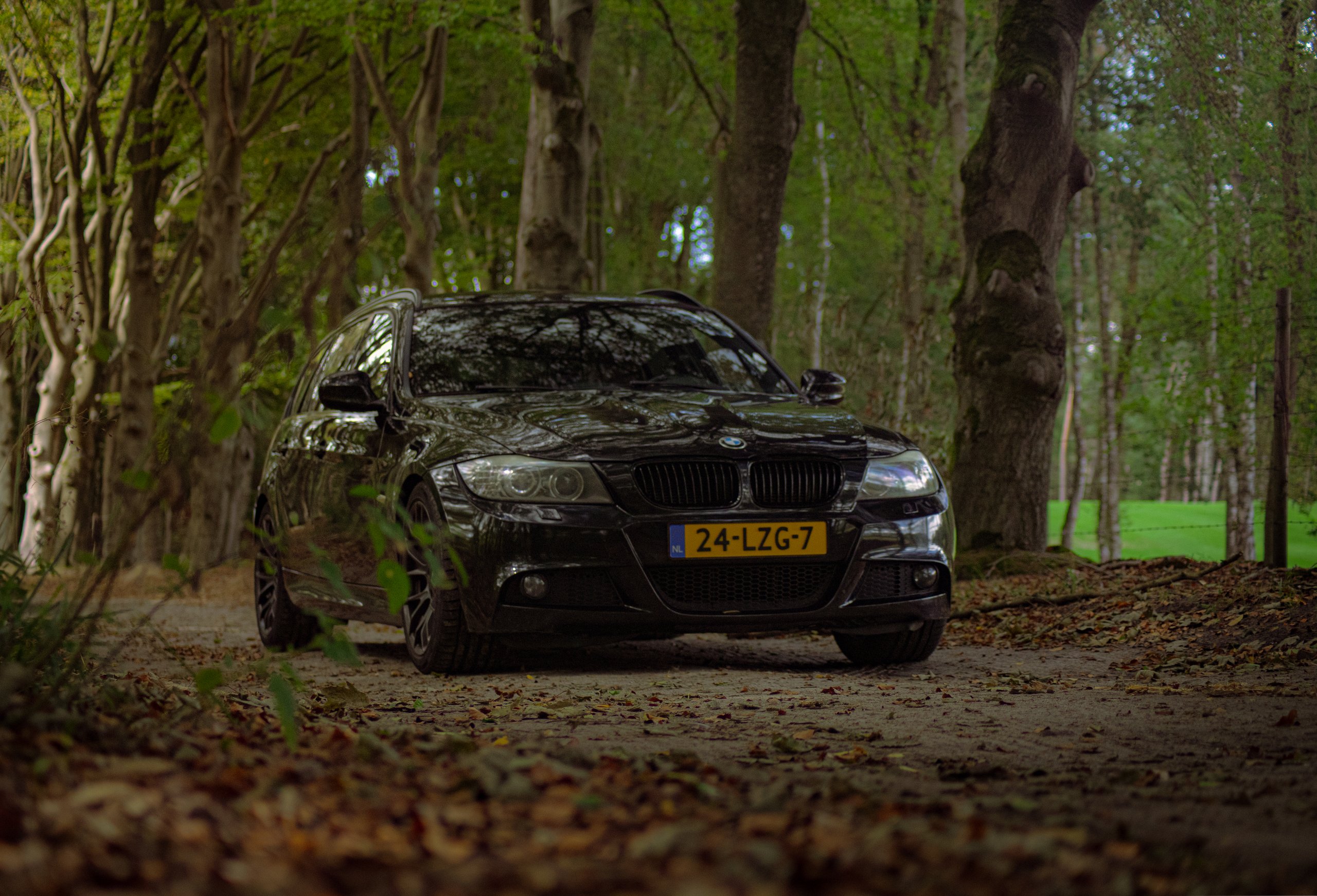BMW 320i TOURING, foto 2